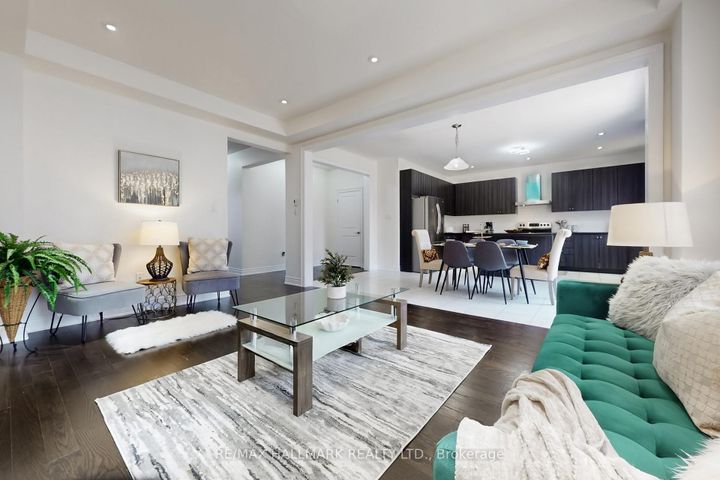 Photo 8 at 9 Lyle Way S, Northwest Brampton, Brampton