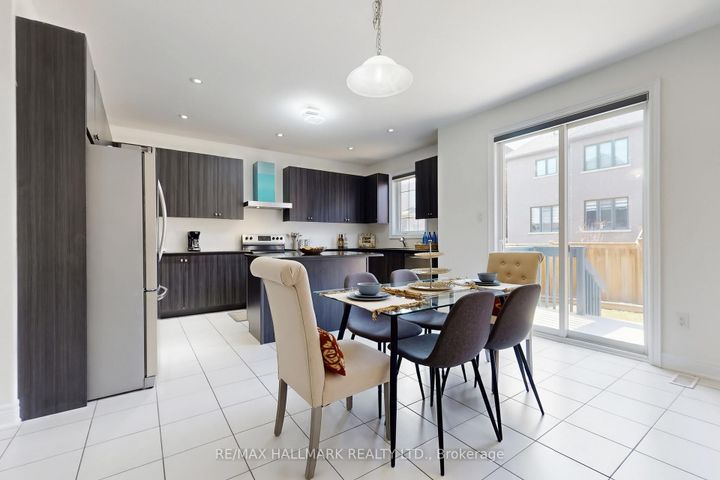 Photo 16 at 9 Lyle Way S, Northwest Brampton, Brampton