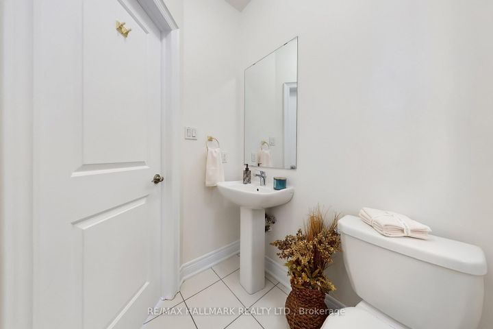 Photo 20 at 9 Lyle Way S, Northwest Brampton, Brampton