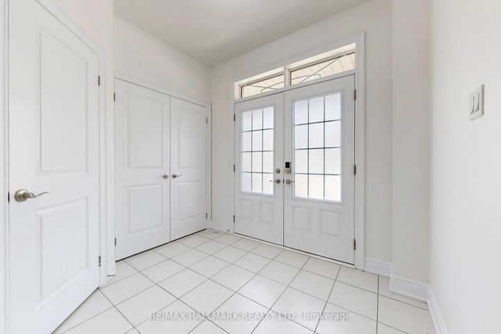 Photo 22 at 9 Lyle Way S, Northwest Brampton, Brampton