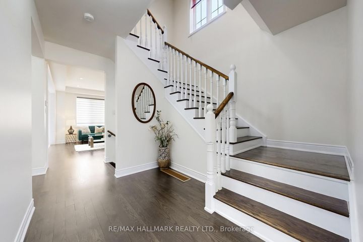 Photo 23 at 9 Lyle Way S, Northwest Brampton, Brampton