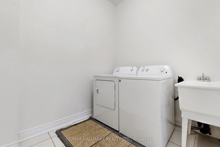 Photo 44 at 9 Lyle Way S, Northwest Brampton, Brampton