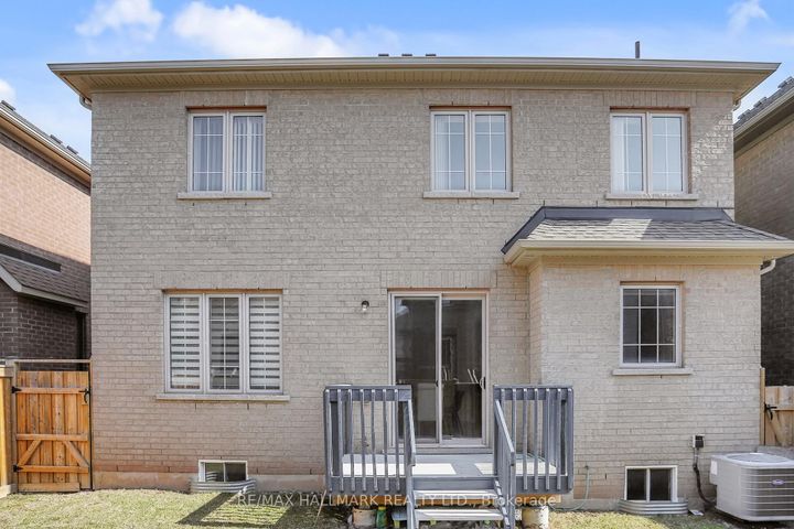 Photo 45 at 9 Lyle Way S, Northwest Brampton, Brampton