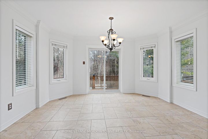 Photo 13 at 29 Hamilton Crescent, Georgetown, Halton Hills