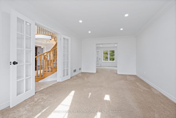 Photo 18 at 29 Hamilton Crescent, Georgetown, Halton Hills