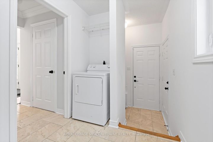 Photo 20 at 29 Hamilton Crescent, Georgetown, Halton Hills