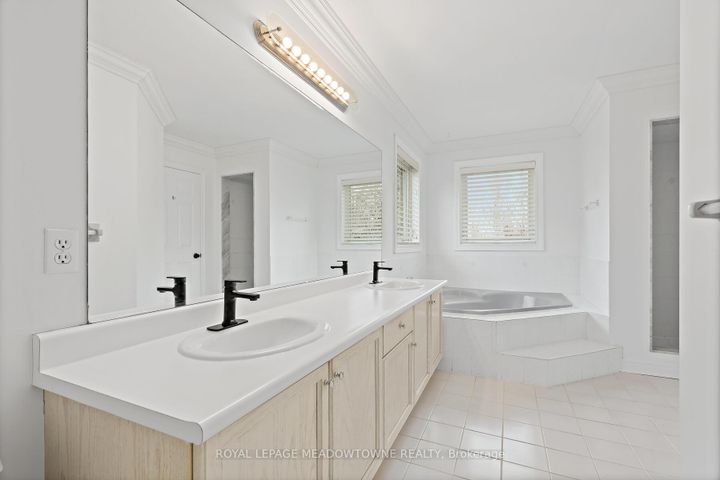 Photo 26 at 29 Hamilton Crescent, Georgetown, Halton Hills