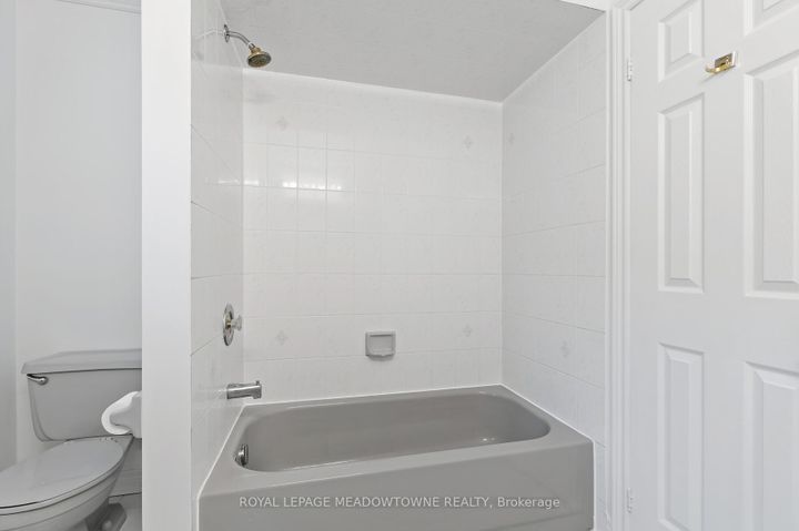 Photo 31 at 29 Hamilton Crescent, Georgetown, Halton Hills