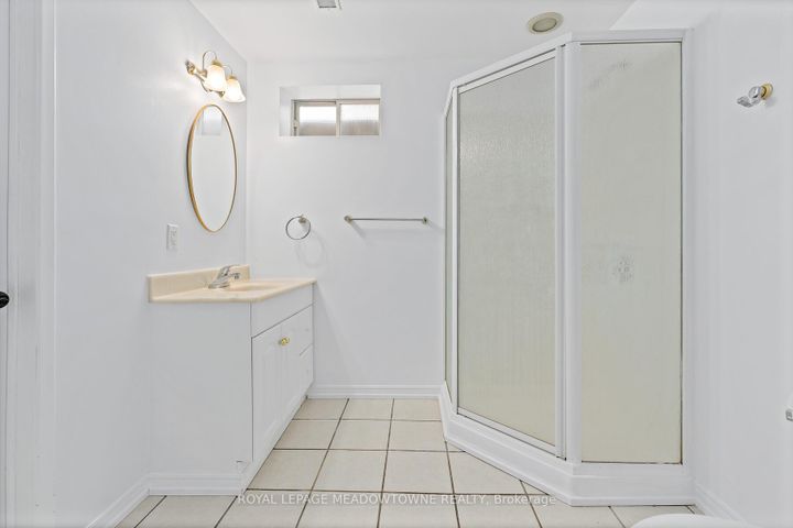 Photo 36 at 29 Hamilton Crescent, Georgetown, Halton Hills