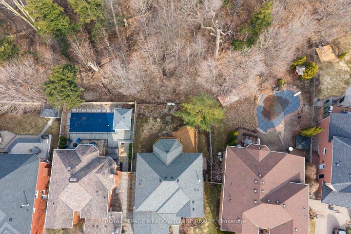 Photo 37 at 29 Hamilton Crescent, Georgetown, Halton Hills