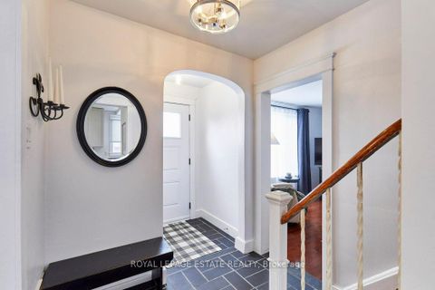Photo 3 at 15 Squires Avenue, Parkview, Toronto