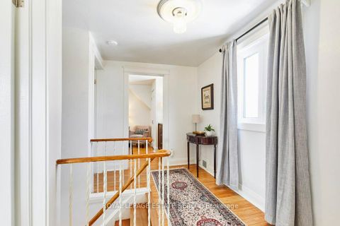 Photo 15 at 15 Squires Avenue, Parkview, Toronto