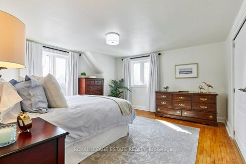 Photo 17 at 15 Squires Avenue, Parkview, Toronto