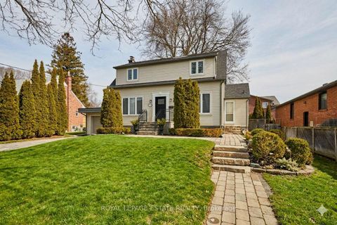 Photo 38 at 15 Squires Avenue, Parkview, Toronto