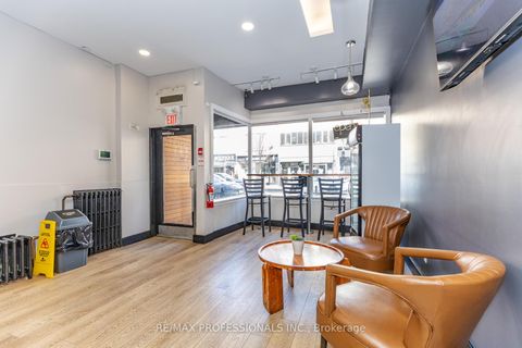 Photo 4 at 495 Bloor Street W, University, Toronto