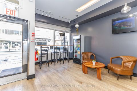 Photo 5 at 495 Bloor Street W, University, Toronto