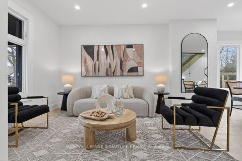 Photo 8 at 290 Chisholm Avenue, Lumsden, Toronto