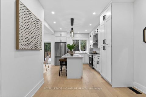 Photo 13 at 290 Chisholm Avenue, Lumsden, Toronto