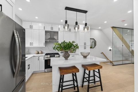 Photo 15 at 290 Chisholm Avenue, Lumsden, Toronto