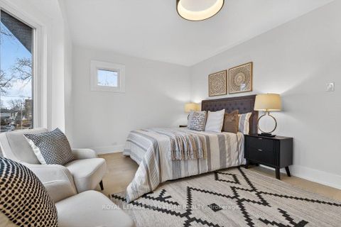 Photo 21 at 290 Chisholm Avenue, Lumsden, Toronto