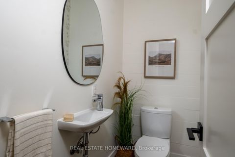 Photo 8 at 31 Riverdale Avenue, North Riverdale, Toronto