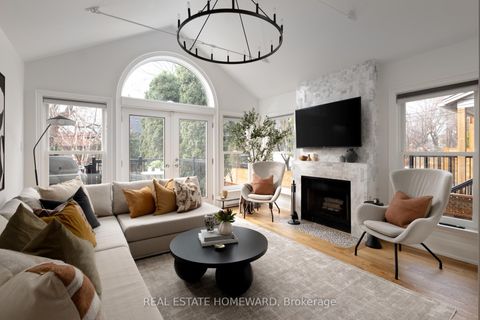 Photo 10 at 31 Riverdale Avenue, North Riverdale, Toronto