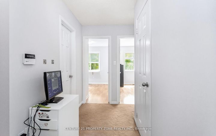 Photo 38 at 39 - 2 Clay Brick Court, Brampton North, Brampton