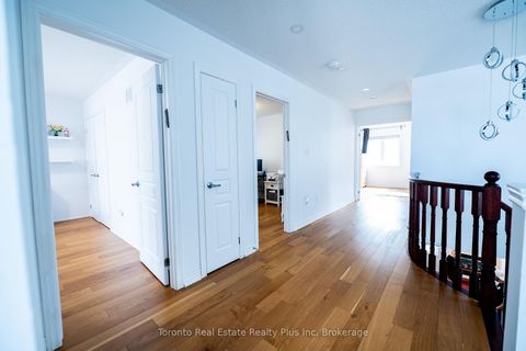 Photo 15 at 14 Riel Drive, Oak Ridges, Richmond Hill