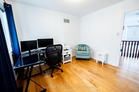 Photo 16 at 14 Riel Drive, Oak Ridges, Richmond Hill