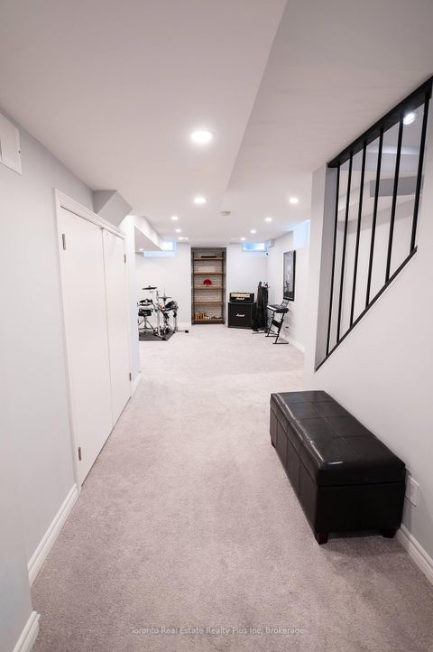 Photo 27 at 14 Riel Drive, Oak Ridges, Richmond Hill