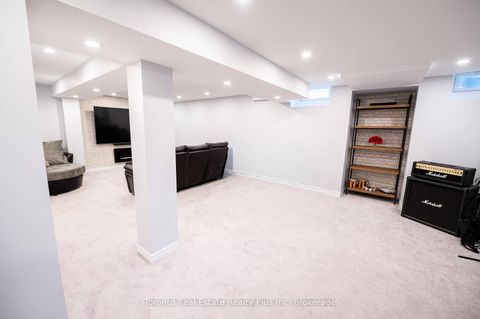 Photo 30 at 14 Riel Drive, Oak Ridges, Richmond Hill