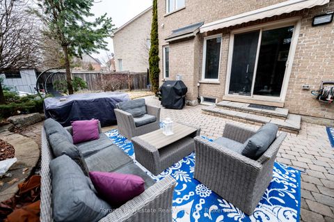 Photo 33 at 14 Riel Drive, Oak Ridges, Richmond Hill