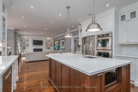 Photo 13 at 72 EAGLE Road, Queensway, Toronto