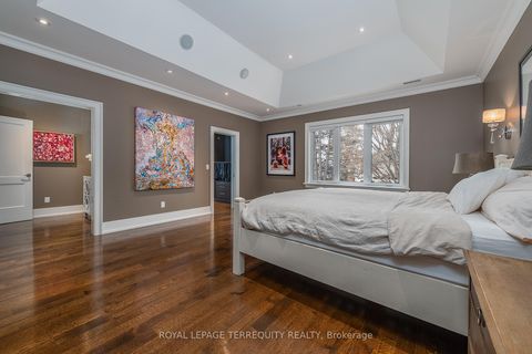 Photo 23 at 72 EAGLE Road, Queensway, Toronto