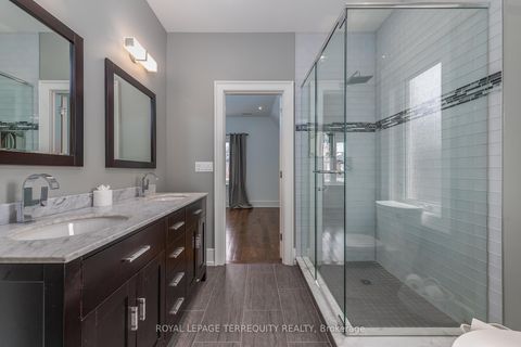 Photo 33 at 72 EAGLE Road, Queensway, Toronto
