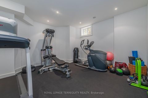 Photo 35 at 72 EAGLE Road, Queensway, Toronto