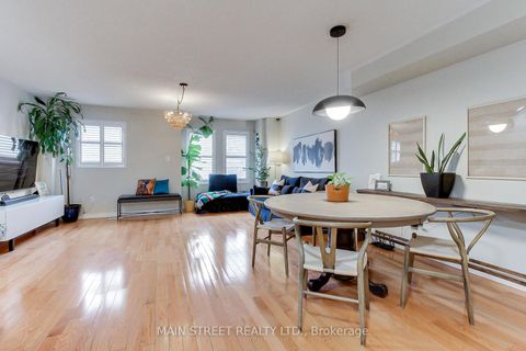 Photo 15 at 6 Archibald Mews, Bendale, Toronto
