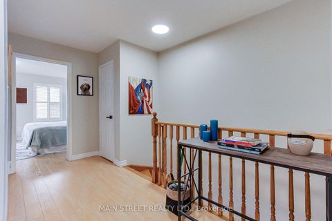 Photo 18 at 6 Archibald Mews, Bendale, Toronto