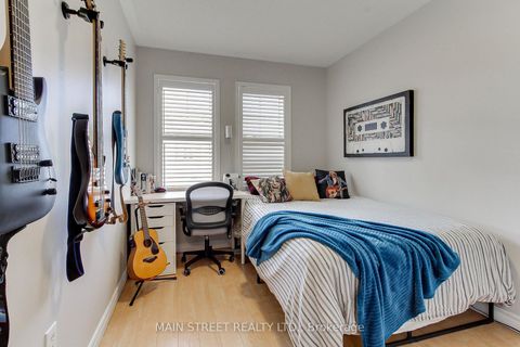 Photo 22 at 6 Archibald Mews, Bendale, Toronto