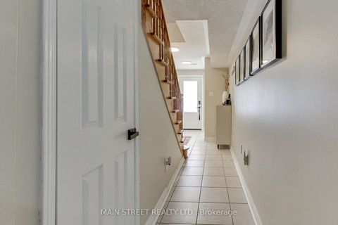 Photo 30 at 6 Archibald Mews, Bendale, Toronto