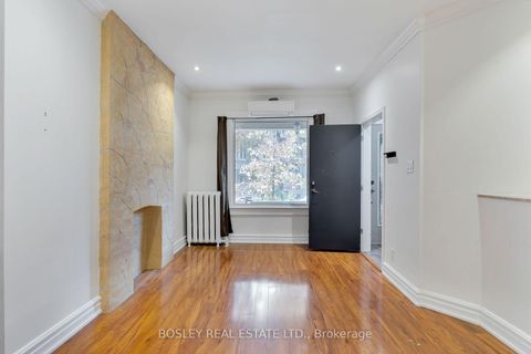 Photo 3 at 123 Seaton Street, Moss Park, Toronto