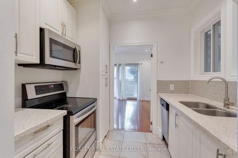 Photo 10 at 123 Seaton Street, Moss Park, Toronto