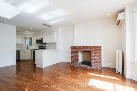 Photo 14 at 123 Seaton Street, Moss Park, Toronto