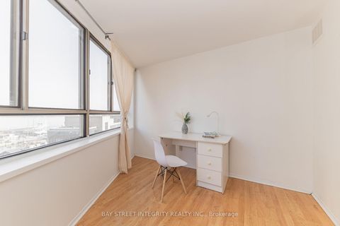 Photo 14 at 1107 - 270 Queens Quay W, Waterfront Communities C1, Toronto