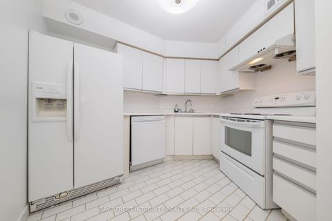 Photo 17 at 1107 - 270 Queens Quay W, Waterfront Communities C1, Toronto