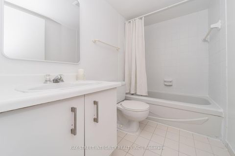 Photo 20 at 1107 - 270 Queens Quay W, Waterfront Communities C1, Toronto