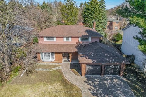 Photo 1 at 3161 Bayview Avenue, Bayview Village, Toronto