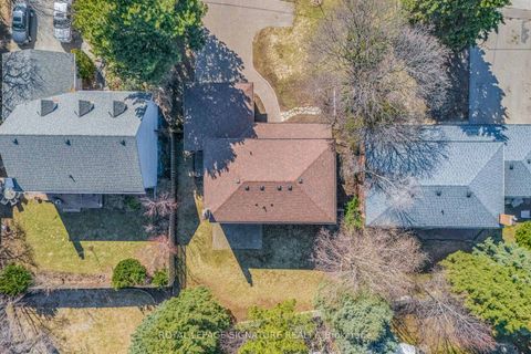 Photo 24 at 3161 Bayview Avenue, Bayview Village, Toronto