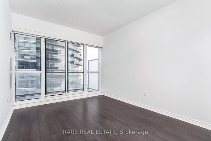 Photo 14 at 910 - 39 Annie Craig Drive, Mimico, Toronto