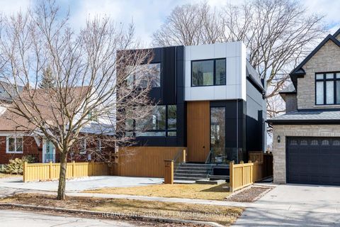 Photo 3 at 7 Bentley Drive, Queensway, Toronto